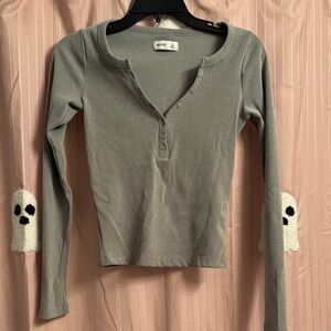 Hollister Gray Long Sleeve Tee